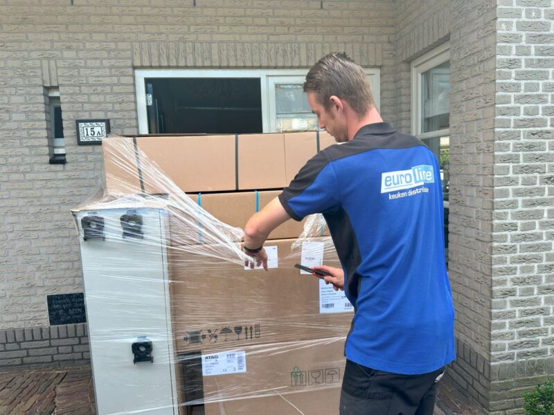 Euroline keuken transport en installatie